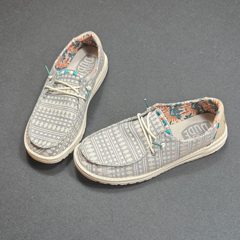 Hey Dude Women’s Patterned Gray Loafers